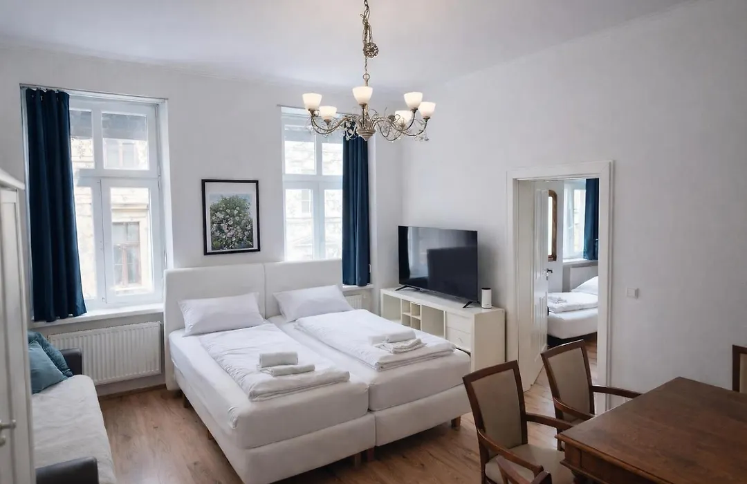 Old Vienna Apartments-1